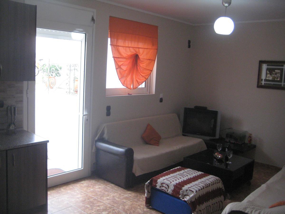 ארטמידה Rea'S Guest House מראה חיצוני תמונה